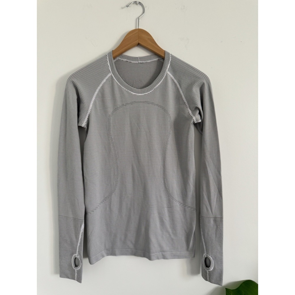 Lululemon Women's Swiftly Tech White Long Sleeve Size 6
